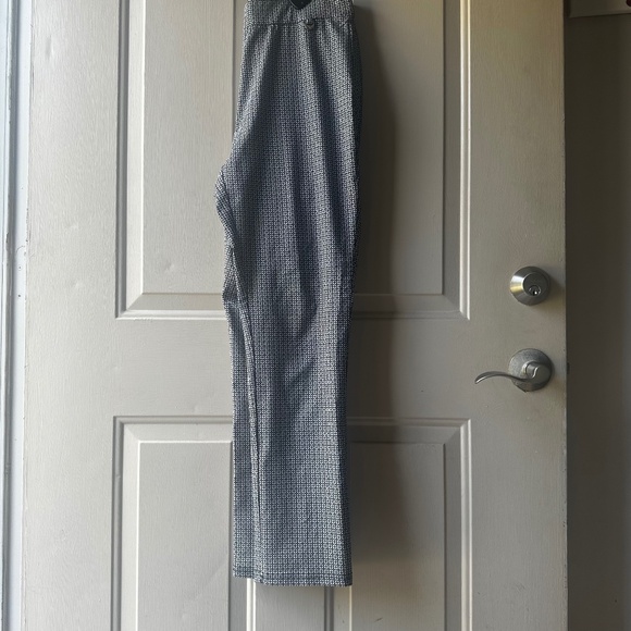 Women's Rafaella Stretch ankle pull on pants. Size 6 - Picture 11 of 12